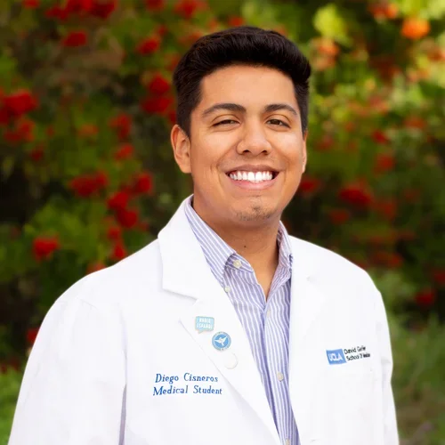 Head shot of diego cisneros